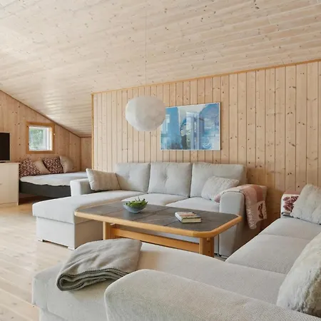 Beautiful In Vaeggerlose With Kitchen * Bøtø By